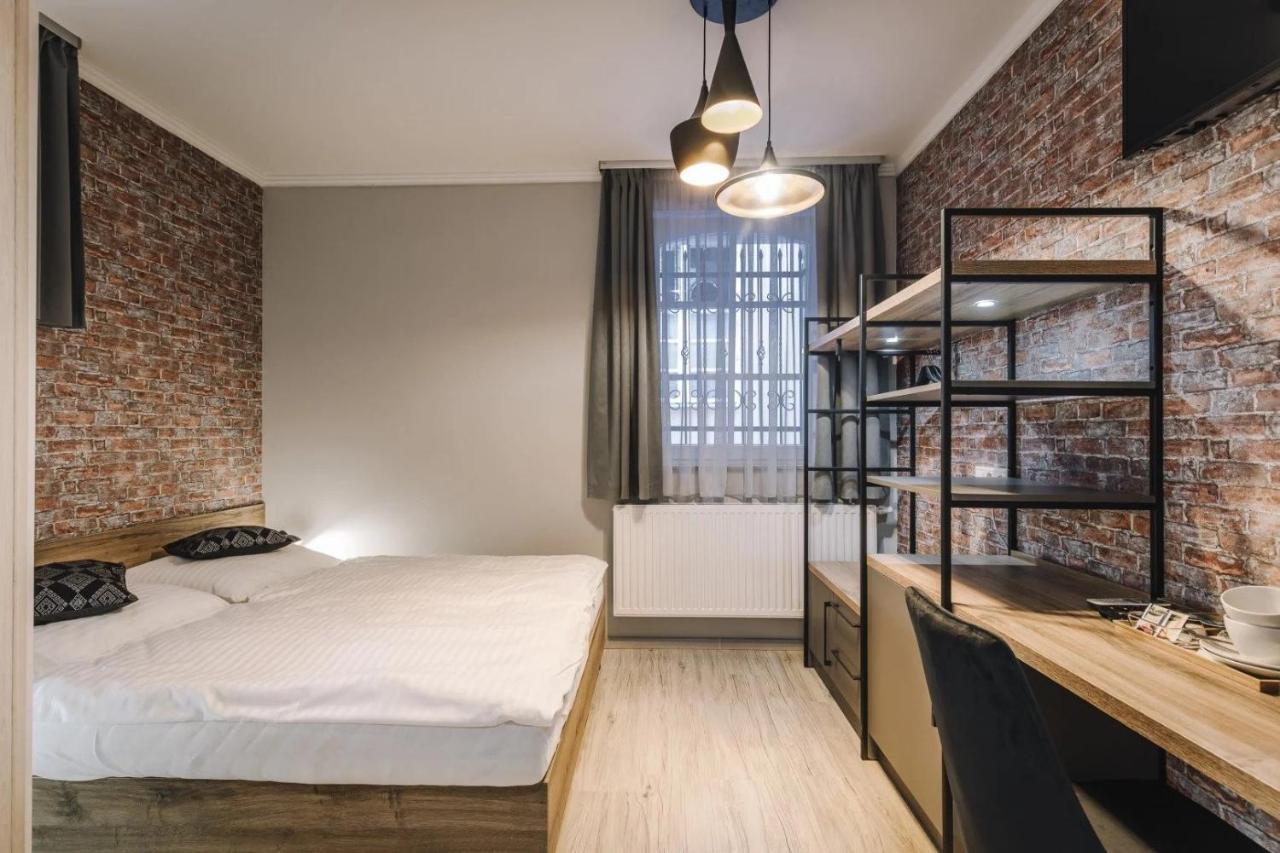 Apartmanhaz Soho Gyor Luaran gambar