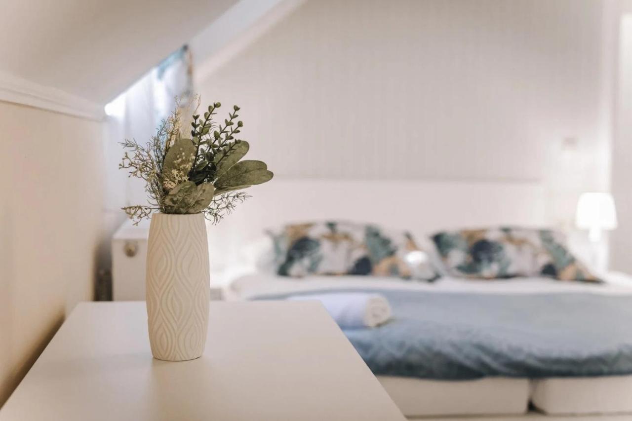 Apartmanhaz Soho Gyor Luaran gambar