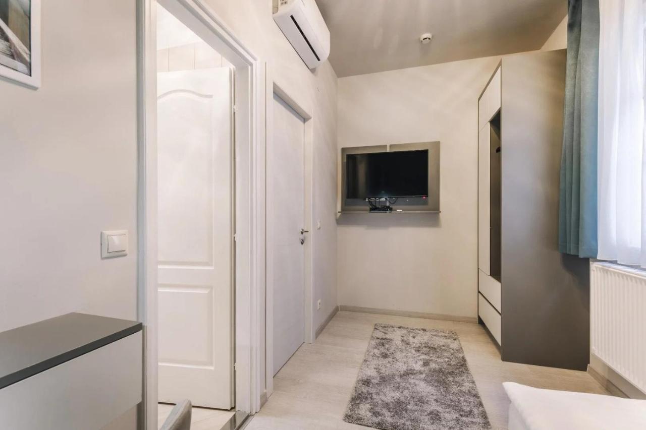 Apartmanhaz Soho Gyor Luaran gambar