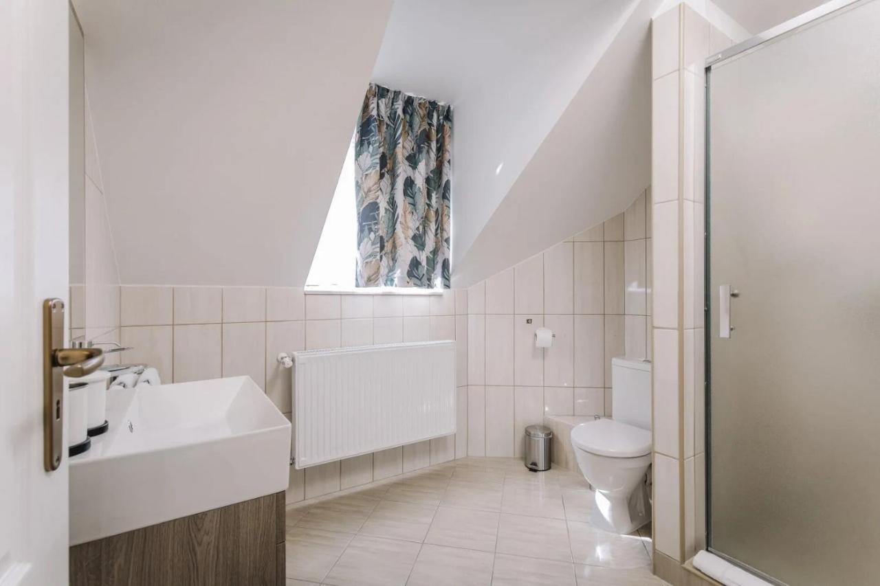 Apartmanhaz Soho Gyor Luaran gambar