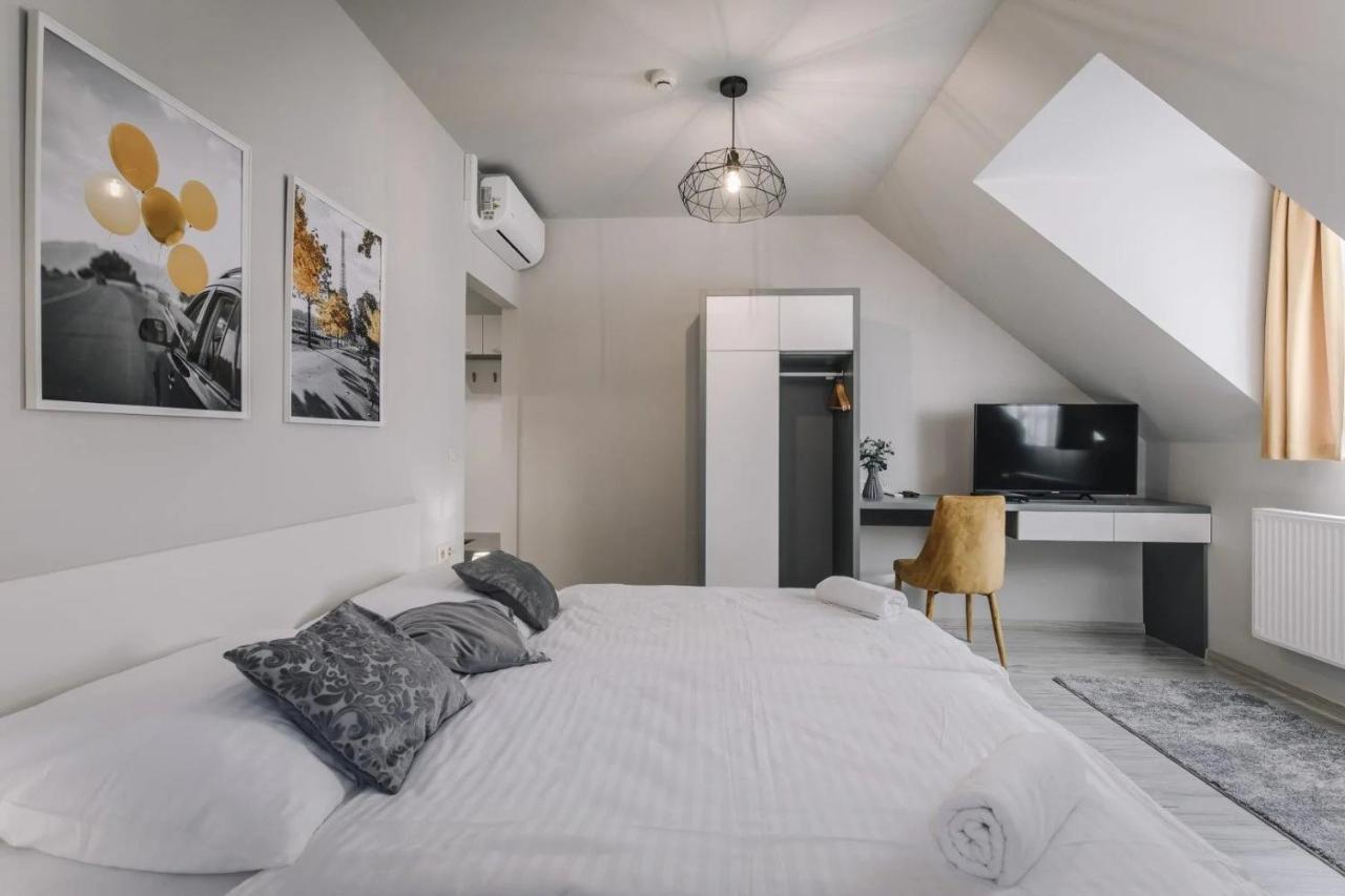 Apartmanhaz Soho Gyor Luaran gambar