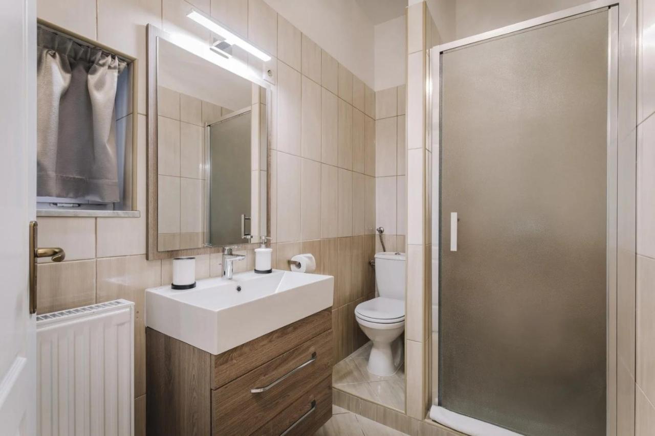 Apartmanhaz Soho Gyor Luaran gambar