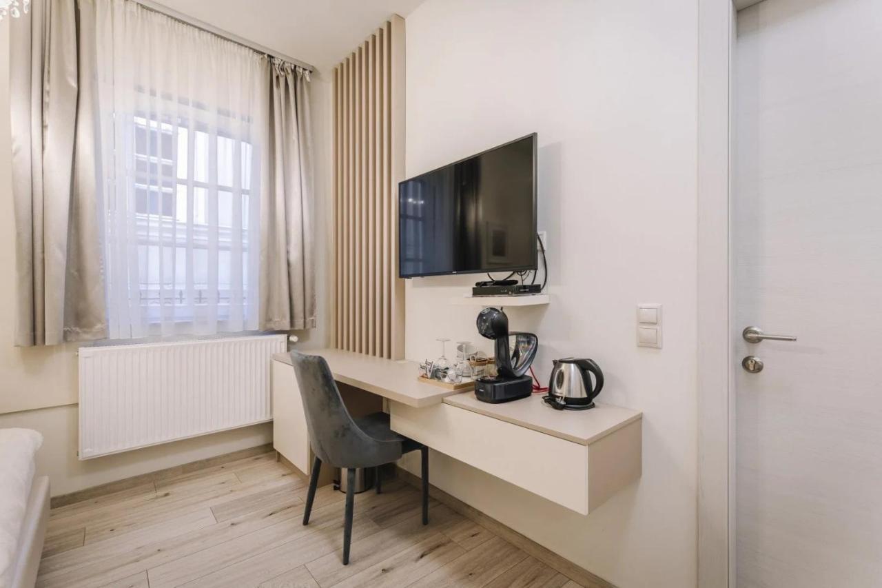 Apartmanhaz Soho Gyor Luaran gambar