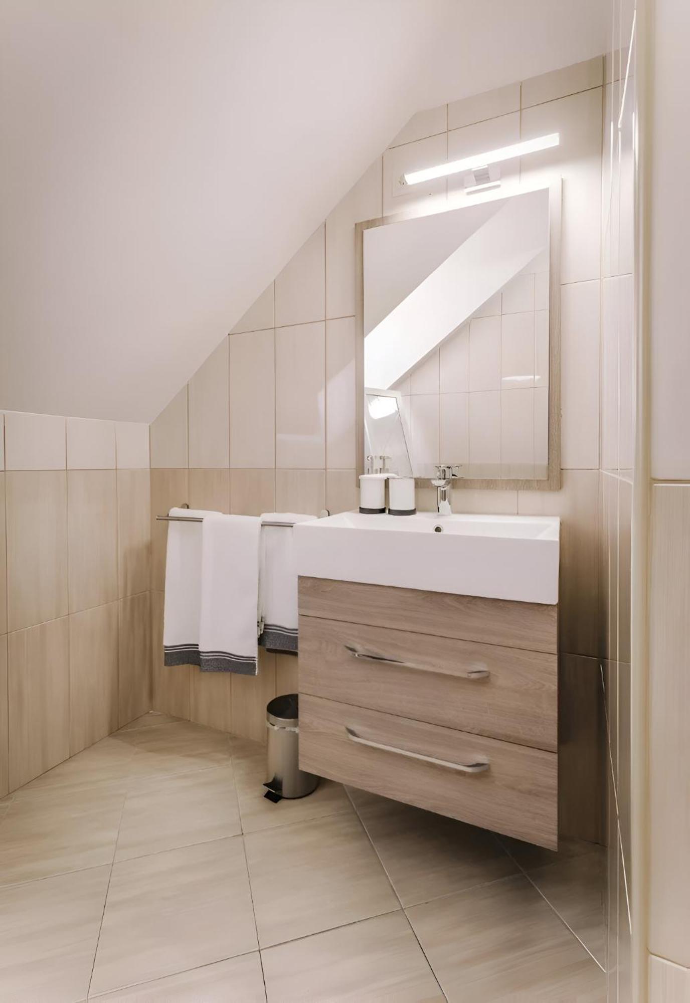 Apartmanhaz Soho Gyor Luaran gambar